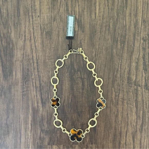 Ann Taylor tortoise shell print clover statement necklace - Picture 4 of 13